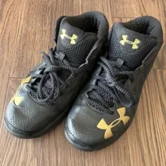 UNDER ARMOUR アンダーアーマー　バスケットシューズ　23㎝