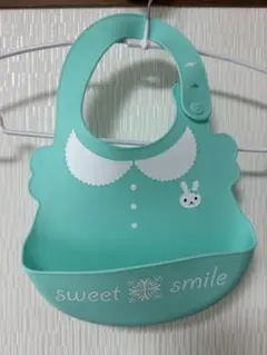 【新品未使用】JJOVCE シリコンお食事エプロン ミントグリーン