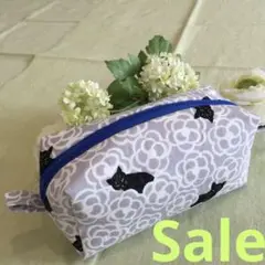 【限定】可愛い　黒猫とカメリア柄　キャラメルポーチ　ボックスポーチ　ハンドメイド