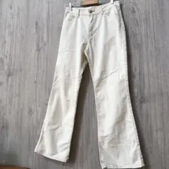 ホワイトジーンズ　薄手