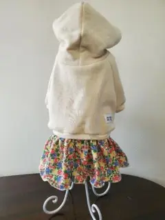 犬服 きなりパーカー×花柄スカート Sサイズ