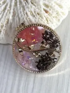 ギベオン隕石入り ペンダントヘッド カボション チャーム ネックレス かわいい