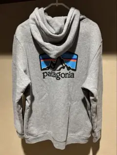 美品 patagonia バックプリント スウェット パーカー グレー Lサイズ