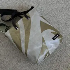 セール　FREITAG F203 BOB 金色図案 新品未使用　トートバッグ F203 BOB | FREITAG