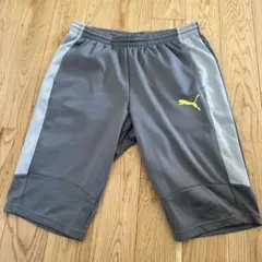 PUMA グレー ハーフパンツ