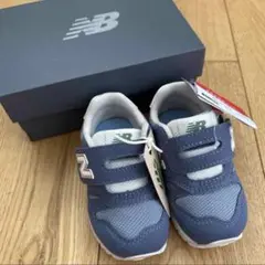 【新品】New Balance IZ373 ネイビー 13㎝