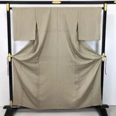 単衣 小紋 縦縞模様 薄薫香色 縮緬 KK-1898