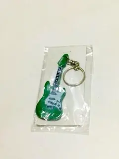 在庫整理‼️早いもの勝ち‼木製 ギターキーホルダー緑★エレキ ギター★最後の一個‼️