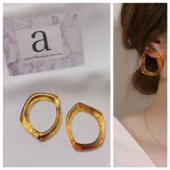 2152-2 べっ甲☺︎オーバル変形フープのピアス☺︎