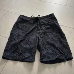 Carhartt カーハート 黒葉柄 水着 ショートパンツ ボードショーツ S
