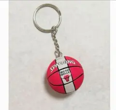 再入荷　バスケットボールキーホルダー　赤　大人気　シカゴ　ブルズ　河村