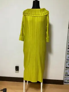 プリーツ素材 軽くて着やすい 楽ワンピース