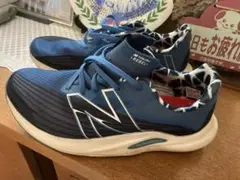 ニューバランス　　レベル