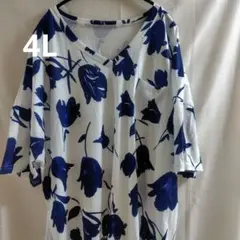 大きいサイズ　4L　花柄 ホワイト　白　Vネック 半袖シャツ