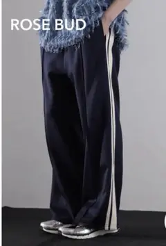 美品✨ROSE BUD ローズバッド　ワイドパンツ　ネイビー　フリーサイズ