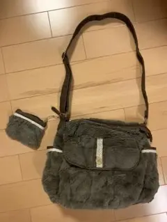 ハッシュアッシュ ショルダーバッグ