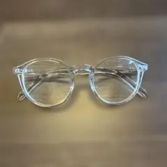 クリアレンズ　メガネ