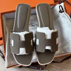 Item thumbnail for item 2c1e8789-6b1b-4dc2-ba70-e87bb64b828c