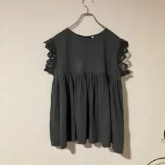 adapt retailing ノースリーブシャツ袖レース　黒　コットンシャツ