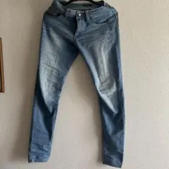 スキニージーンズ
