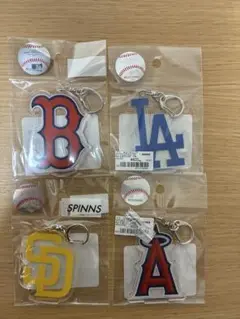MLBロゴキーホルダー4種