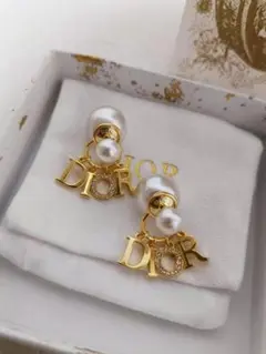 DIOR ディオール パール ピアス