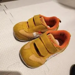 イエローベルクロスニーカーアシックス　ASICS 14.0