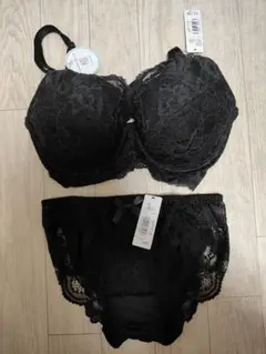 ブラックレースブラジャーショーツセット