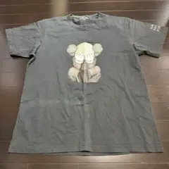 Tシャツ　UNIQLO KAWS TOKYO FIRSTコラボ　XL