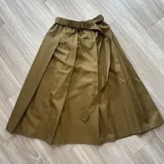 プリーツスカート ベルト付き ブラウン ミディ丈／(g) グラム