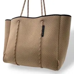 Item thumbnail for item d7aee9e4-48d4-4997-b6dd-4bc28b74cff9