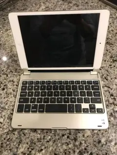 Apple iPad Mini第1世代　キーボード付き