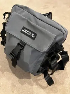 【未使用】THREE FEATHER グレー ショルダーバッグ