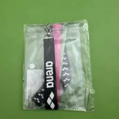 送料無料❣️IDホルダー　アリーナ