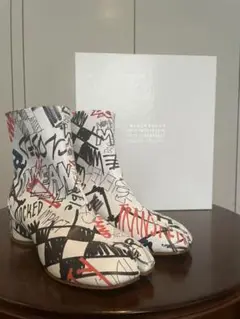 Maison Margiela Graffiti Tabi 足袋ブーツ
