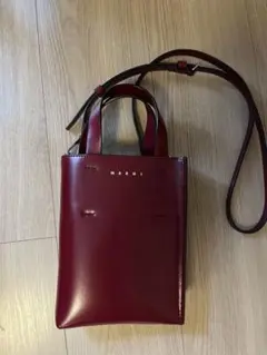 マルニMARNI museo ナノ バッグ