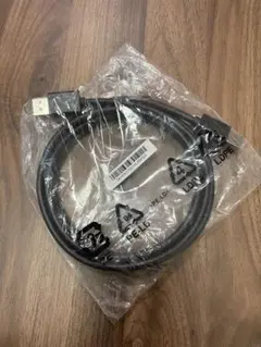 DisplayPortケーブル　新品