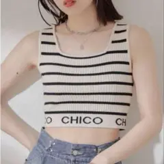 chico 裾ロゴクロップドタンクトップ