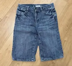 デニムショートパンツ　膝上　ジーンズ　Ｗ64