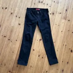 Item thumbnail for item 02961fa6-f6f6-4442-aede-29e4b6874a03