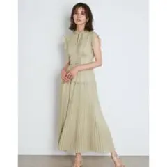 SNIDEL プリーツロングワンピース GRN