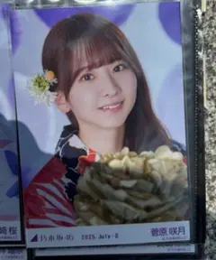 乃木坂46 オフショルニット　中西アルノc