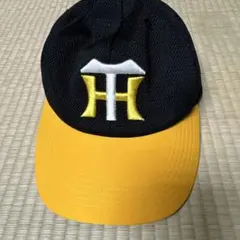 Hロゴ刺繍キャップ 黒と黄色