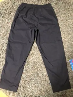 ユニクロ　メンズパンツ　ネイビー　紺　UNIQLO