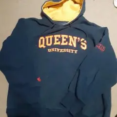 QUEEN´S UNIVERSITY プルオーバーパーカー
