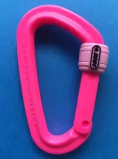 BBC★YKKカラーカラビナ★（大）★蛍光ピンク☆新品即納！キーホルダー