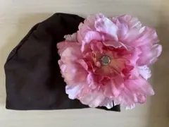 ブラウン 帽子 ピンクの花付きgigis