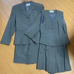 女性用スーツ 4点セット グレー M