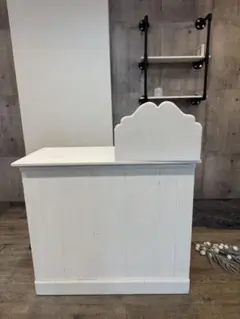 オーダーメイド　レジカウンター　ネイルサロン