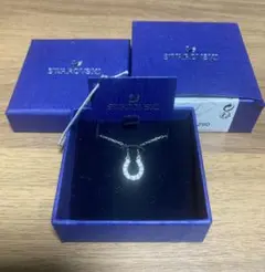Swarovski 馬蹄ネックレス 美品